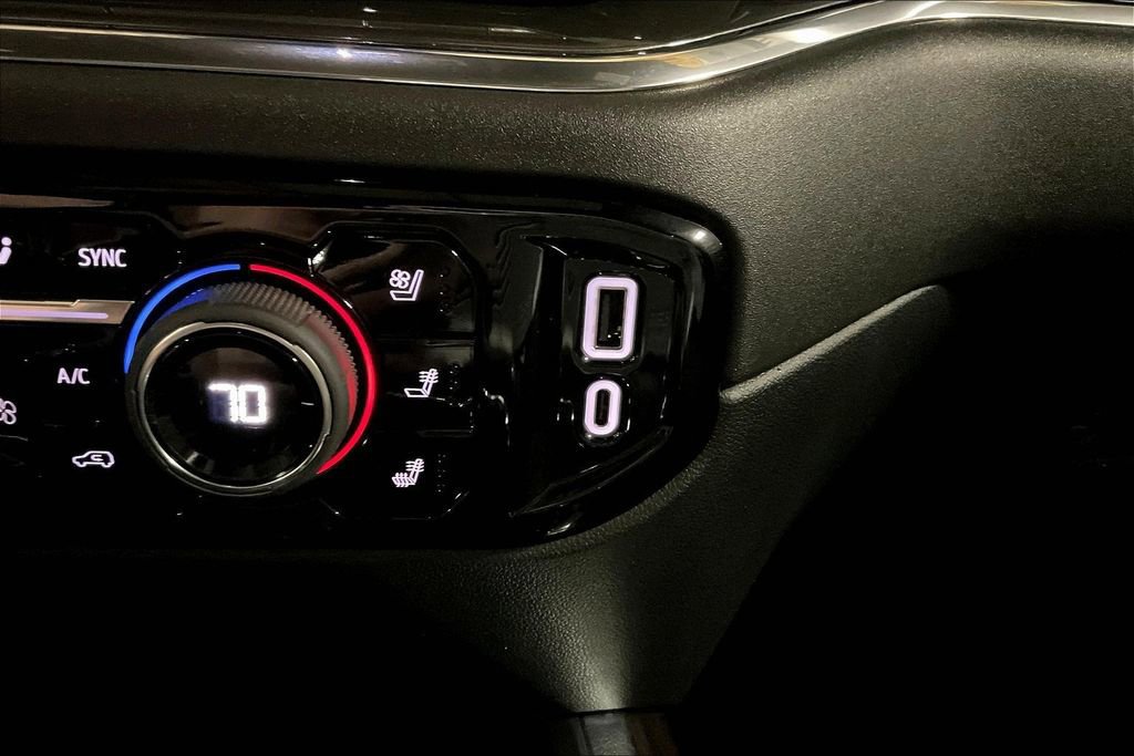 Used 2024 Chevrolet Silverado 1500 High Country w/ High Country Premium Package image 31