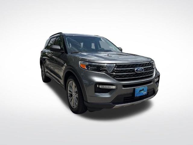 Certified 2023 Ford Explorer XLT w/ Equipment Group 202A AWD/4WD image 2