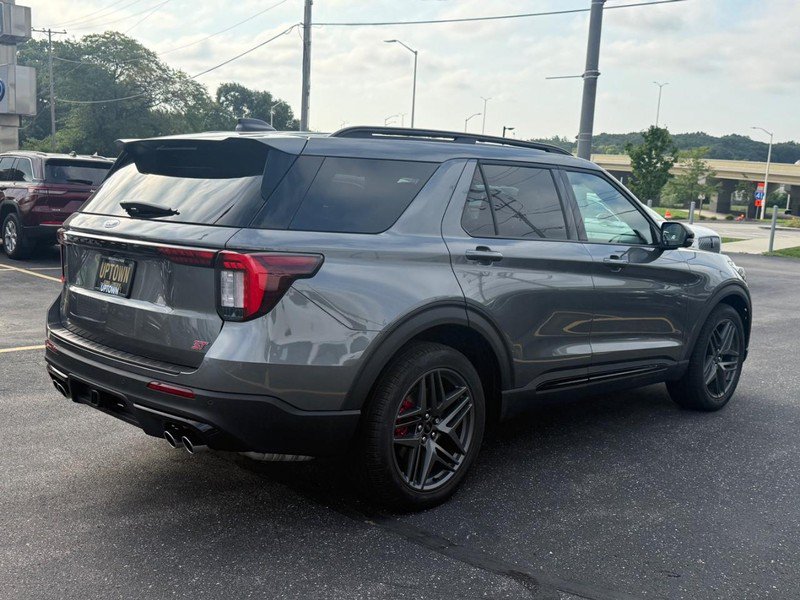 Certified 2026 Ford Explorer ST w/ Sun And Sound Package AWD/4WD image 3