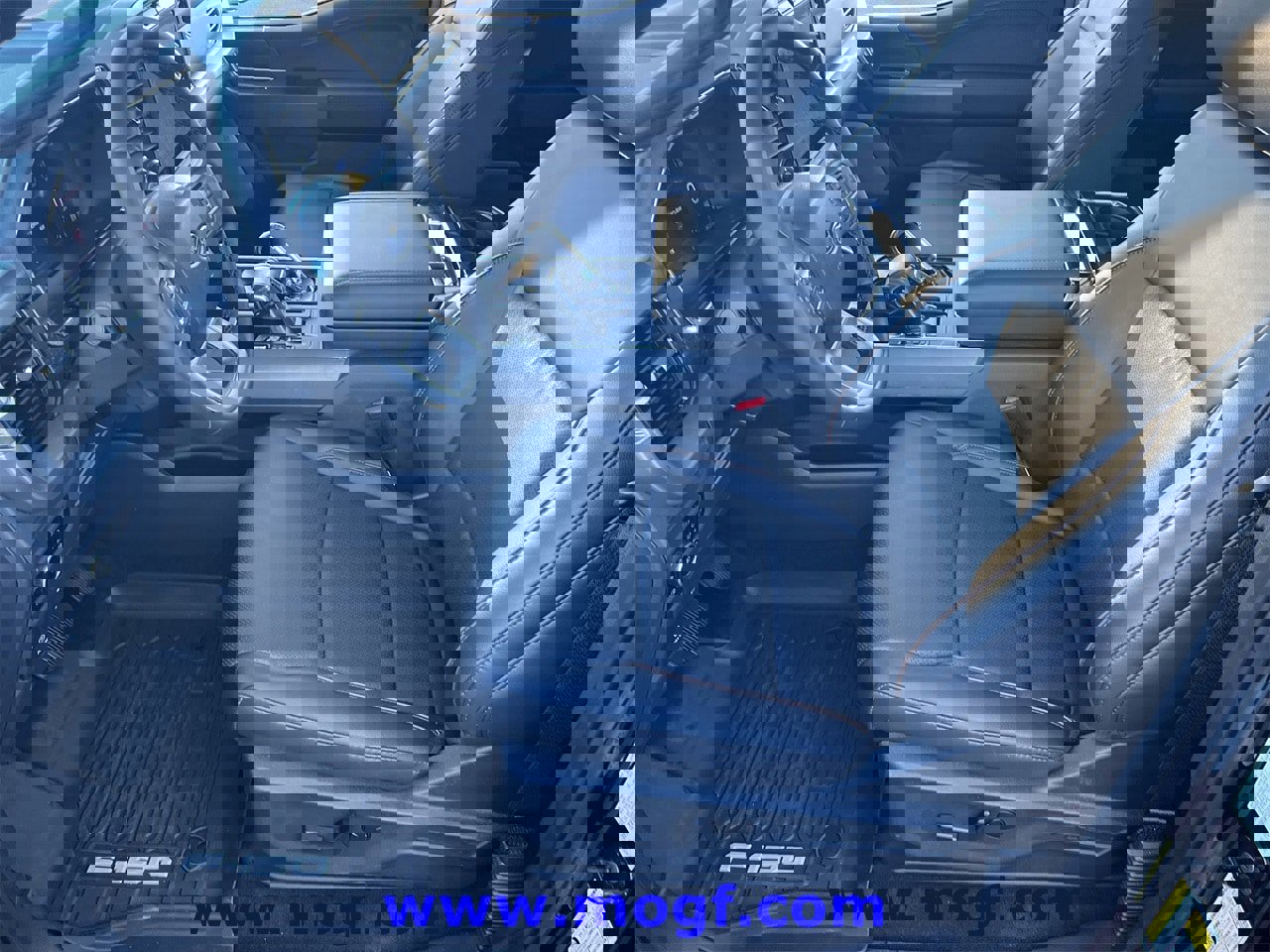 Certified 2025 Ford F150 Lariat w/ Equipment Group 501A Mid image 29