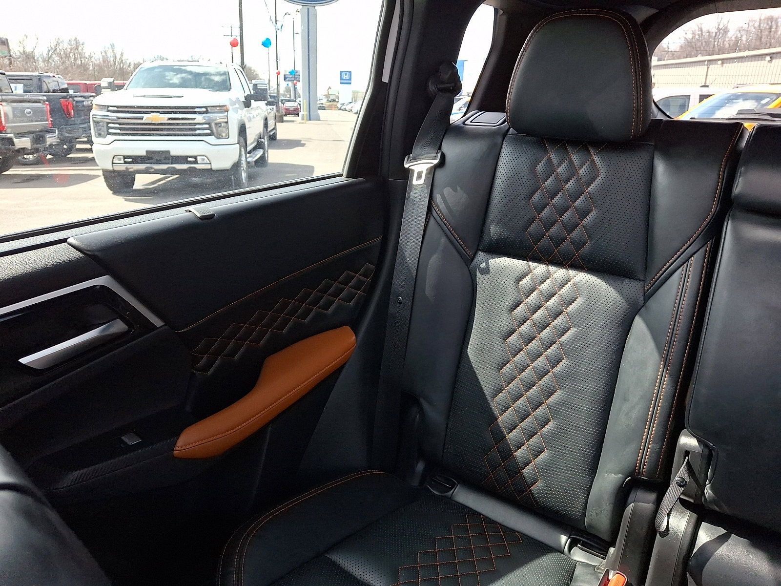 Used 2022 Mitsubishi Outlander SEL image 18