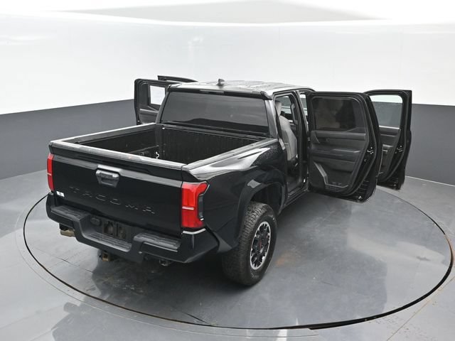Used 2024 Toyota Tacoma SR5 AWD/4WD image 26