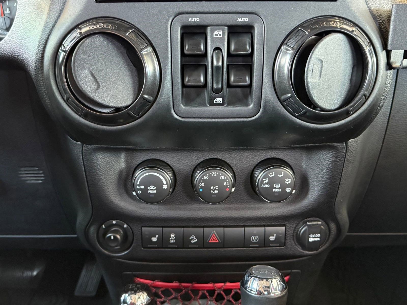 Used 2018 Jeep Wrangler Unlimited Rubicon image 20