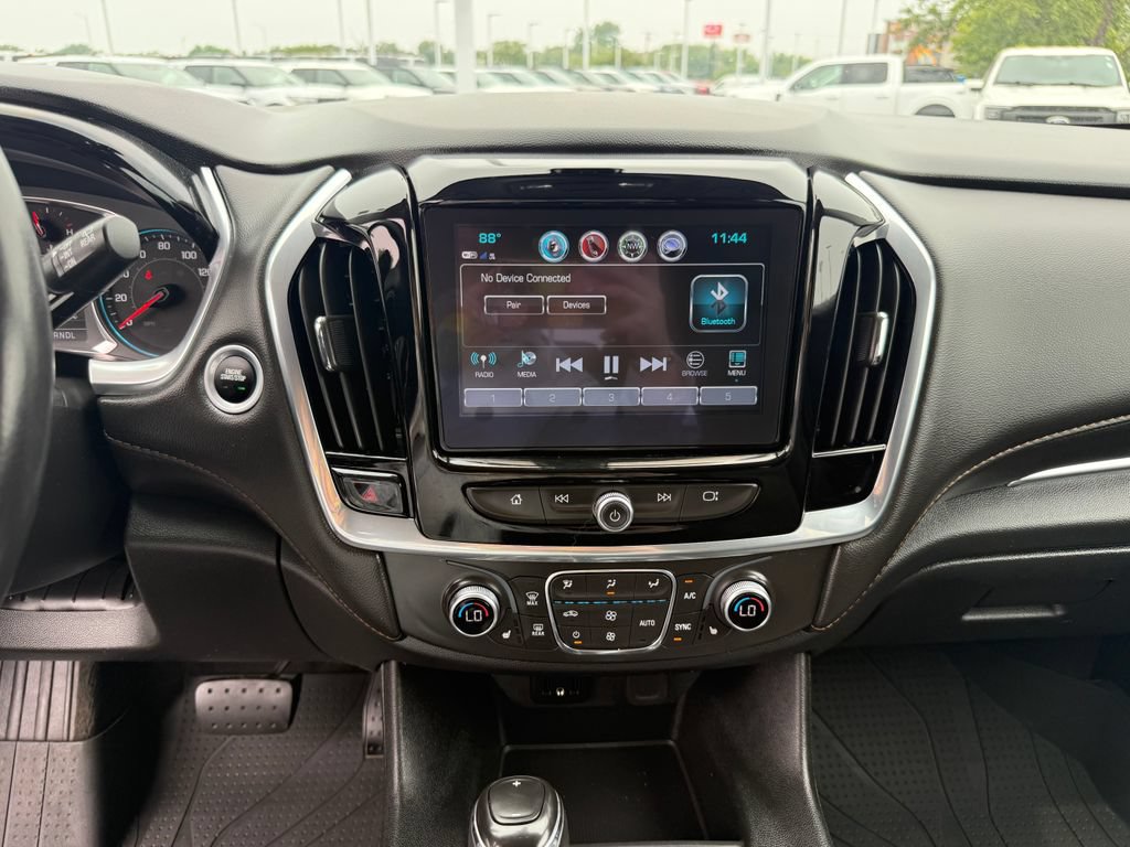 Used 2019 Chevrolet Traverse LT FWD image 26