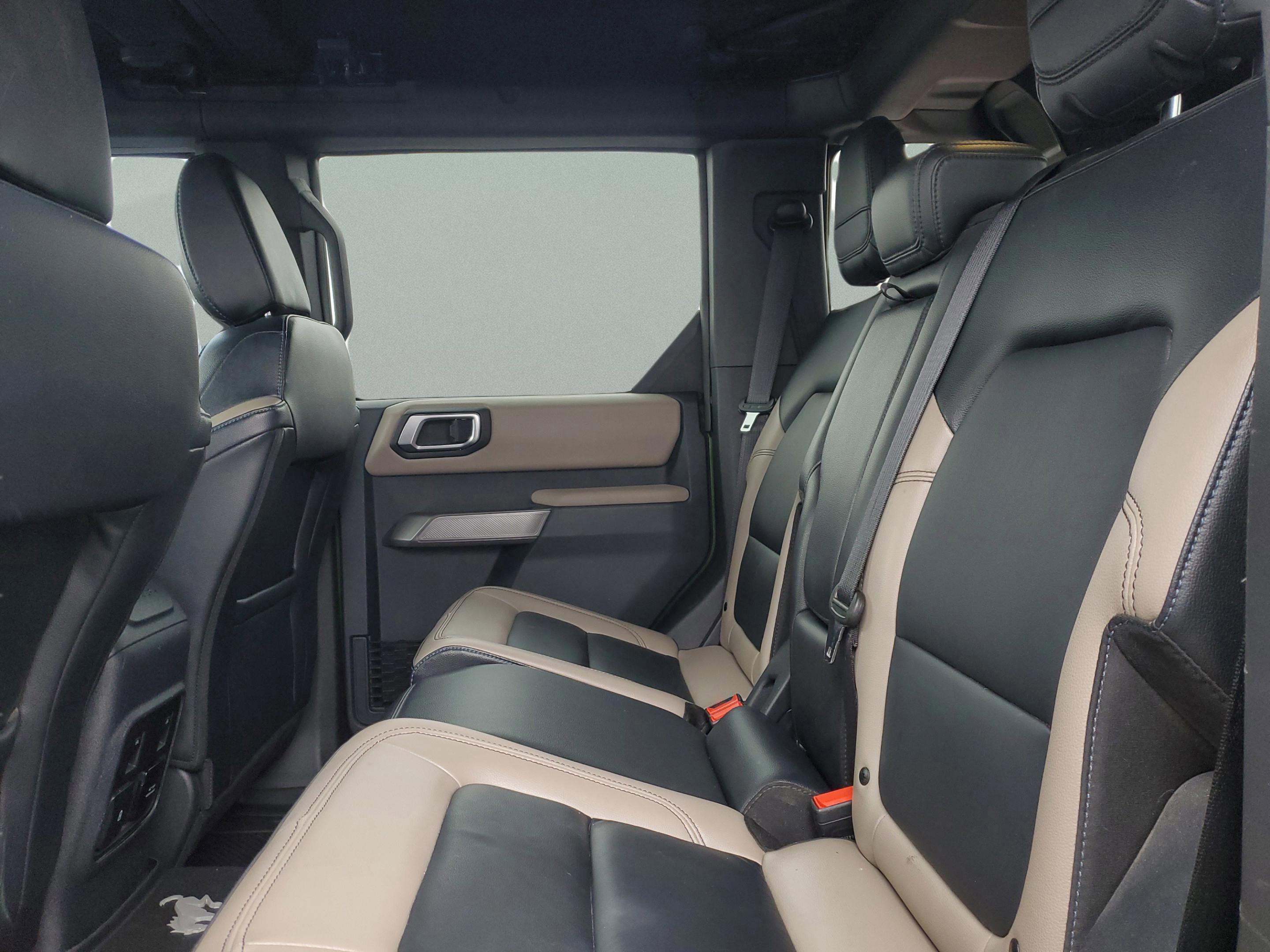 Certified 2023 Ford Bronco Wildtrak image 8