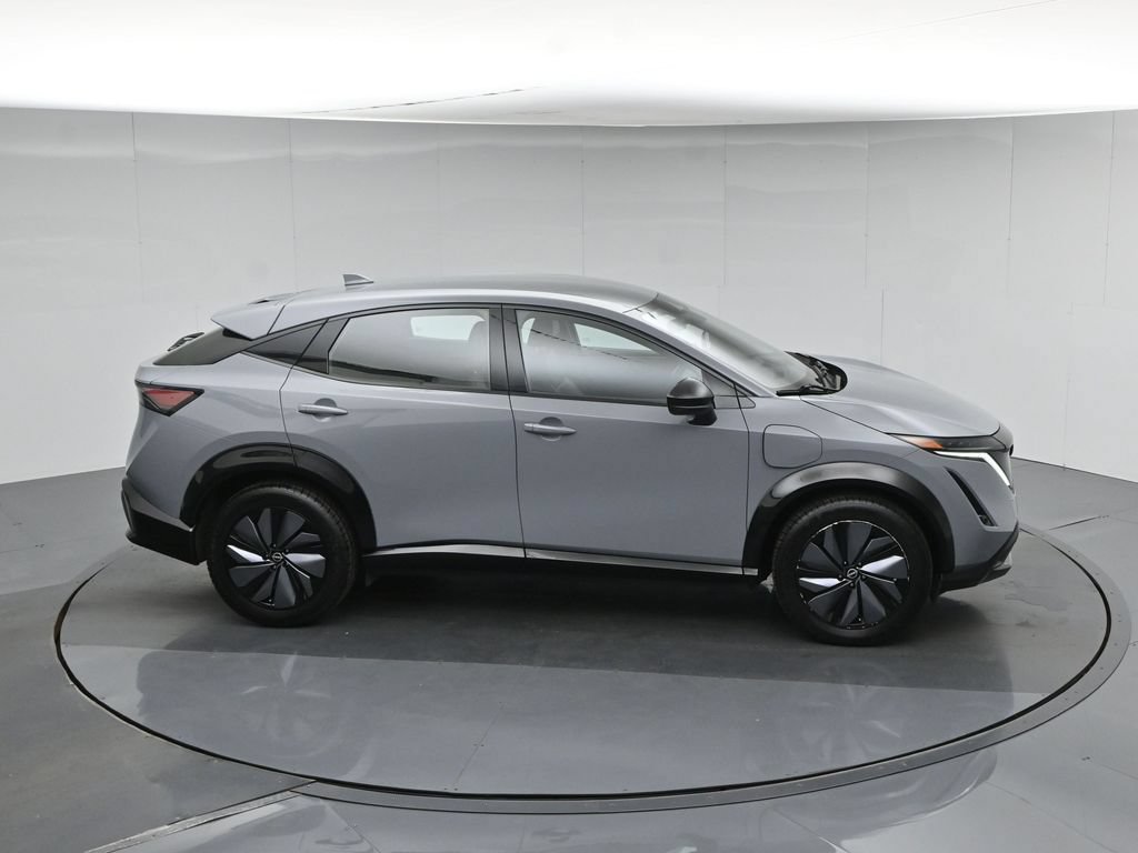Used 2023 Nissan Ariya AWD image 55