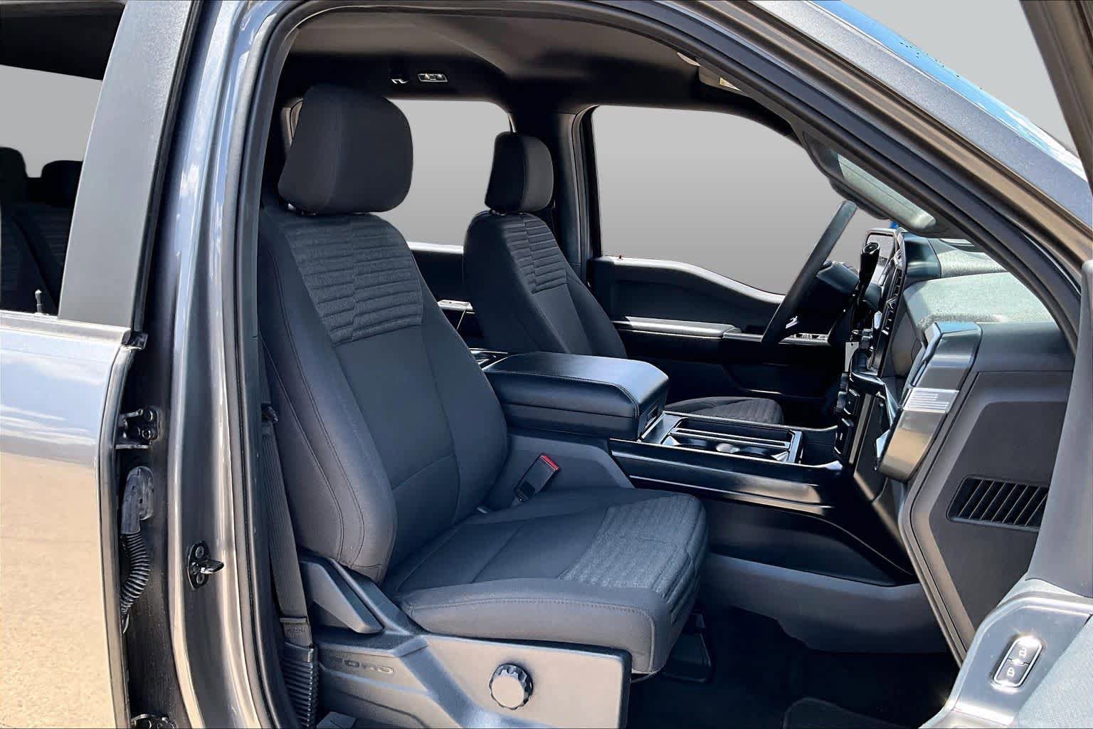 Certified 2022 Ford F150 XL w/ STX Black Appearance Package RWD image 9