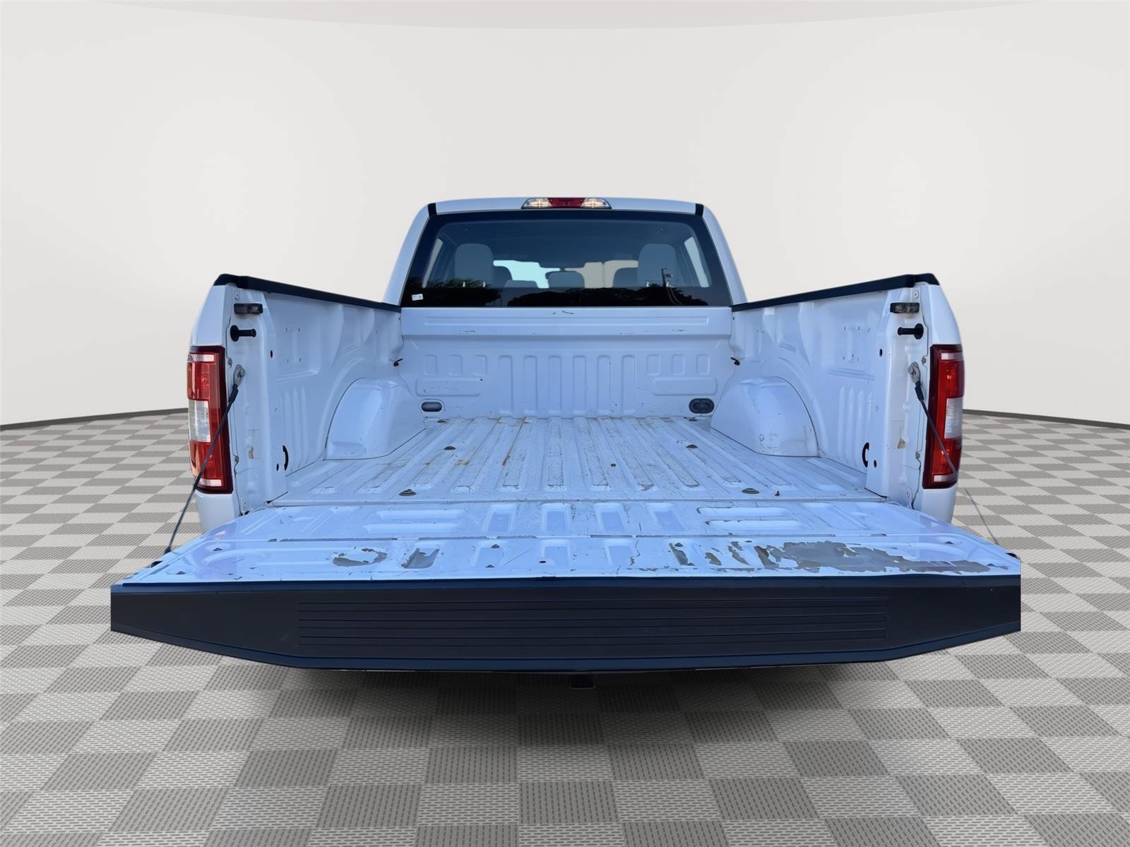 Certified 2018 Ford F150 XL w/ Equipment Group 101A Mid AWD/4WD image 39