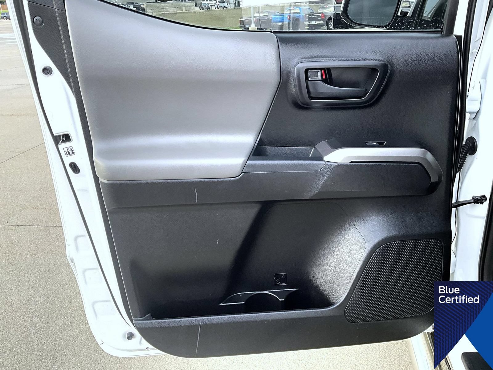 Used 2019 Toyota Tacoma SR5 AWD/4WD image 21