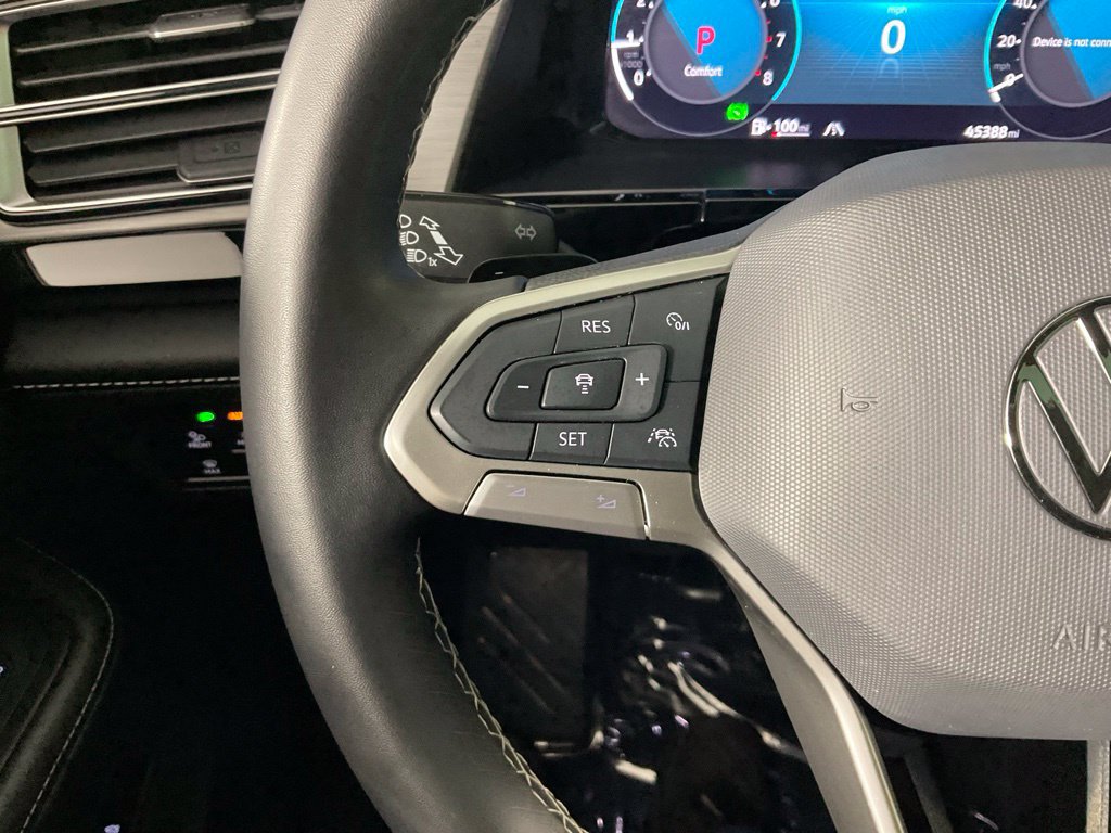 Used 2024 Volkswagen Atlas Cross Sport SE FWD image 23