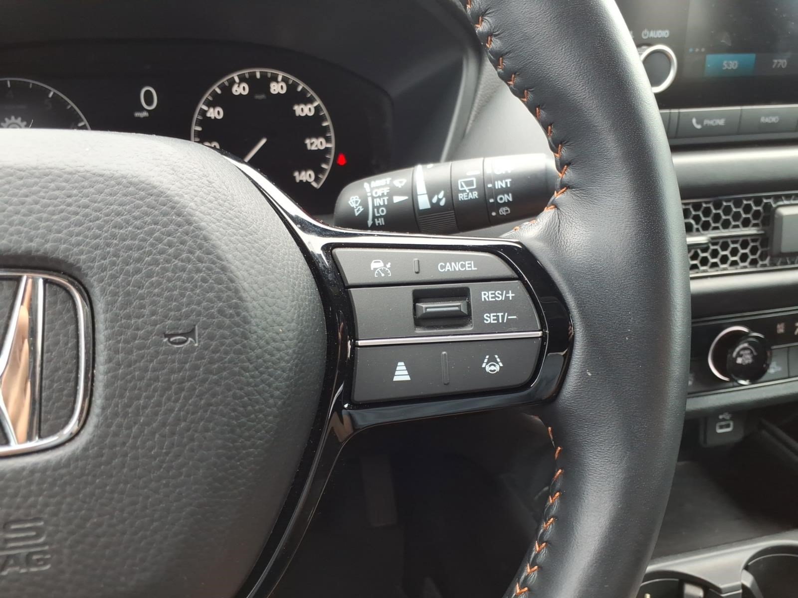 Used 2025 Honda HR-V Sport image 18