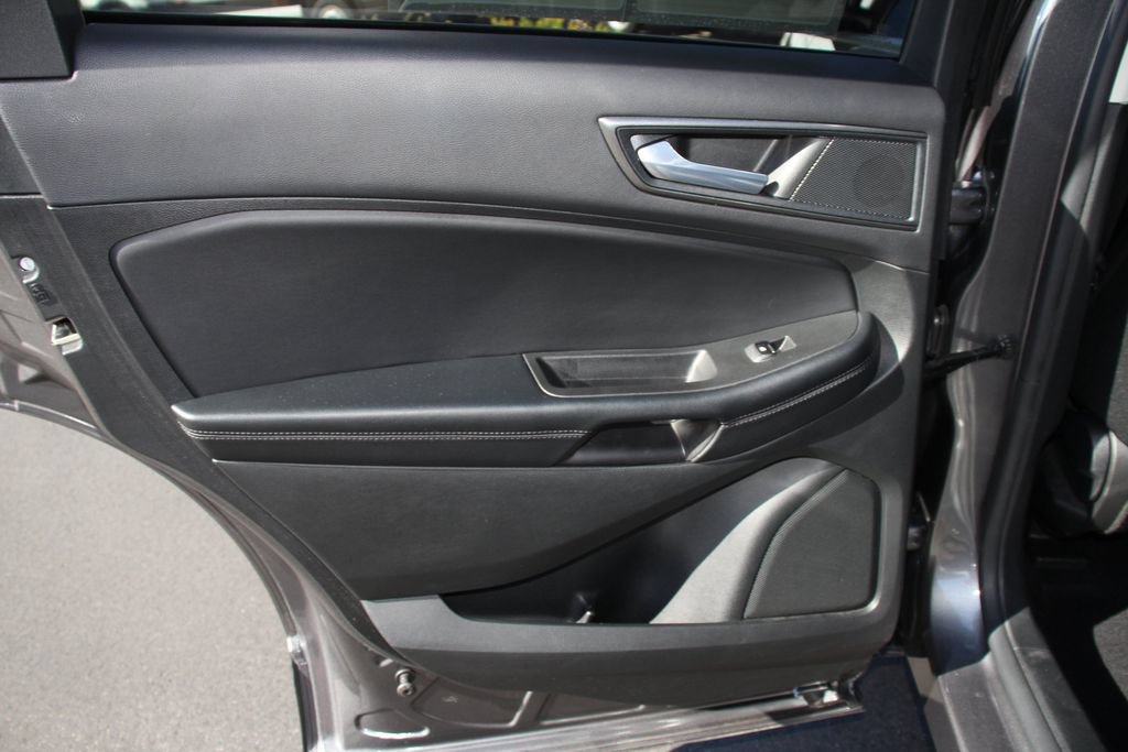 Certified 2023 Ford Edge SE w/ Black Appearance Package AWD/4WD image 22