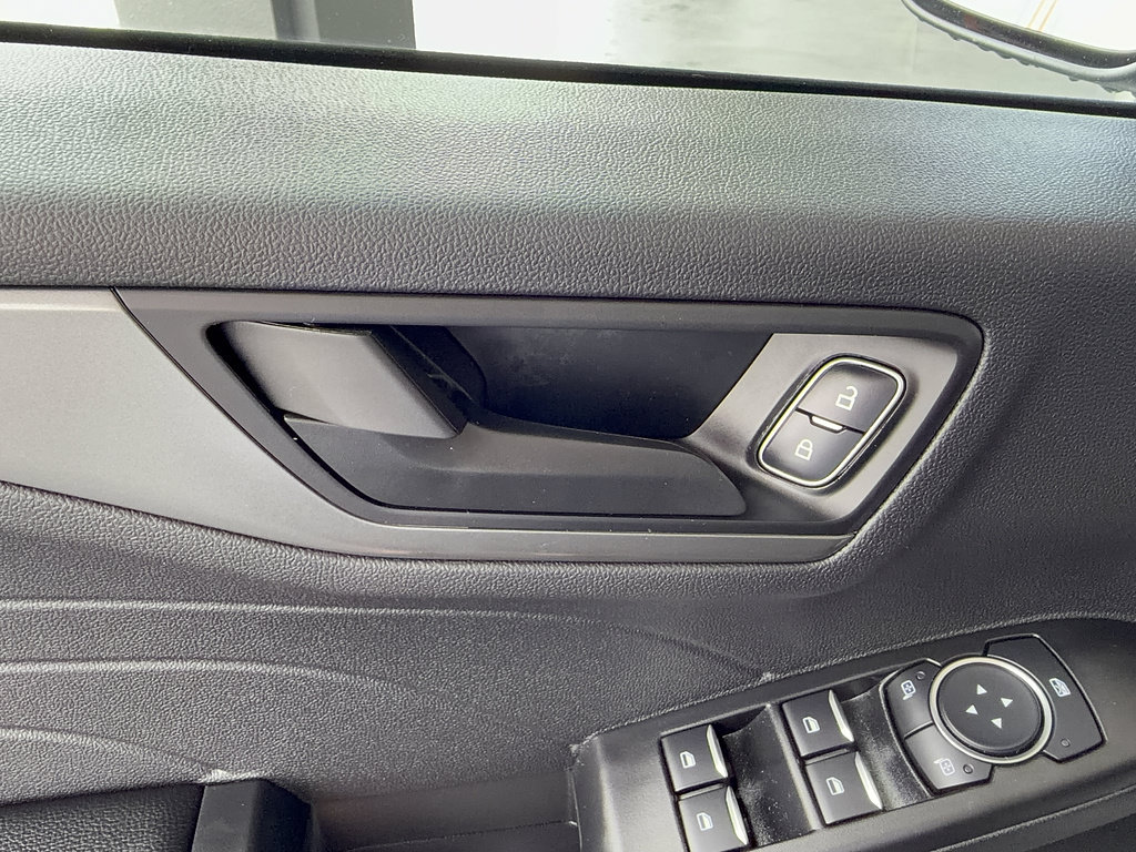 Certified 2025 Ford Escape Active FWD image 9