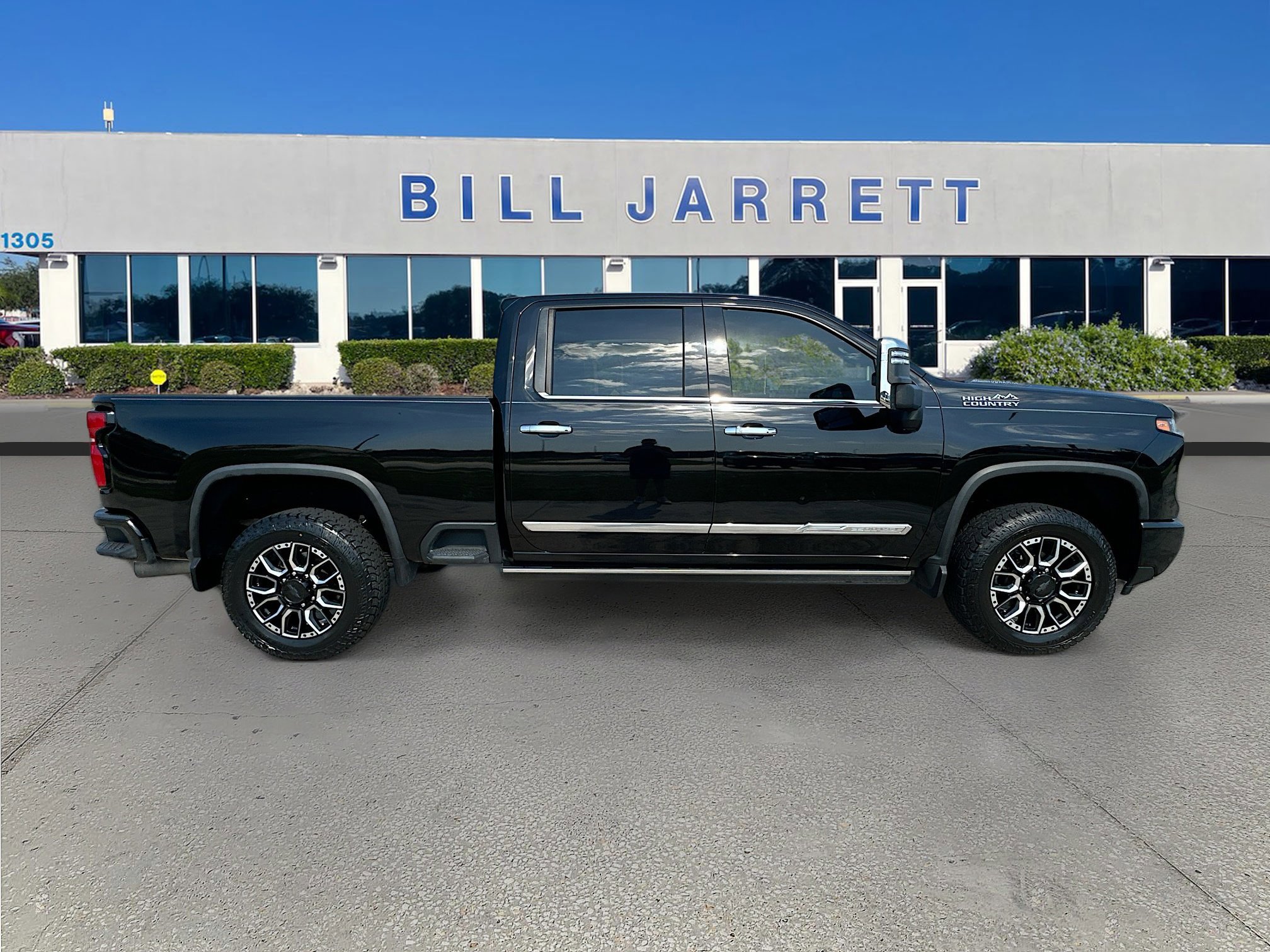 Used 2024 Chevrolet Silverado 2500 High Country w/ High Country Premium Package image 6