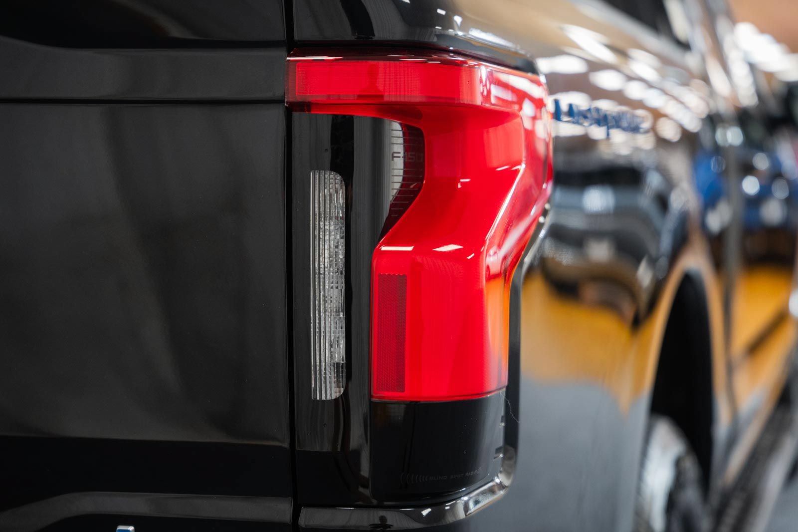 Certified 2025 Ford F150 Lightning Flash AWD/4WD image 7