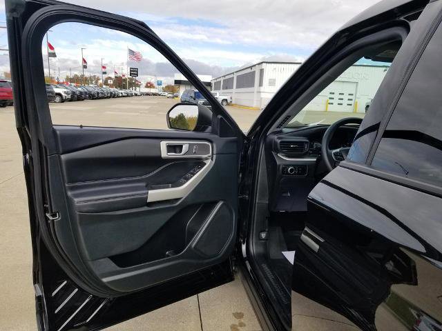 Certified 2023 Ford Explorer XLT image 10