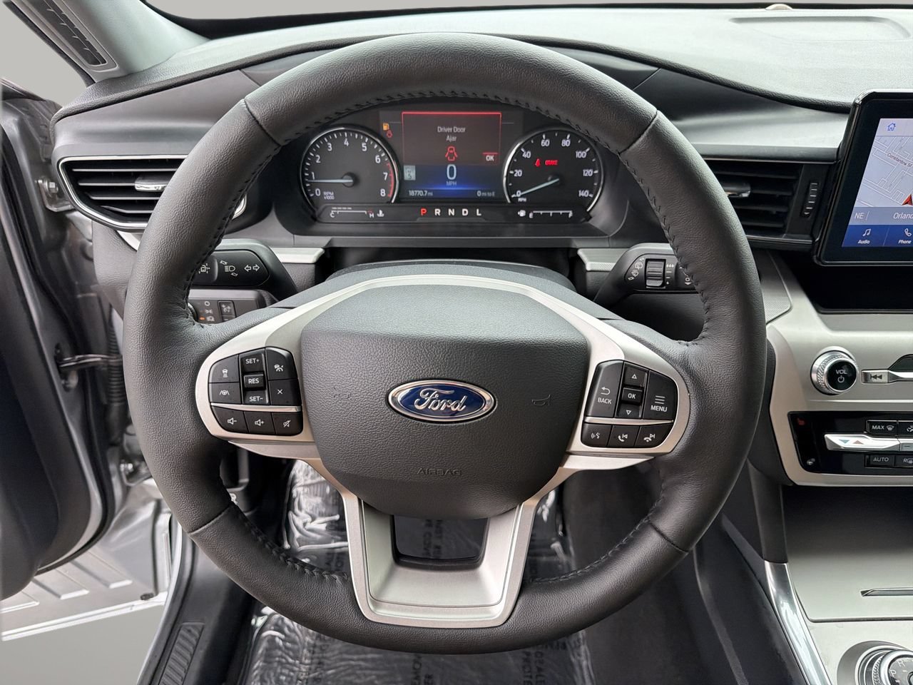Certified 2022 Ford Explorer XLT w/ Equipment Group 202A RWD image 31