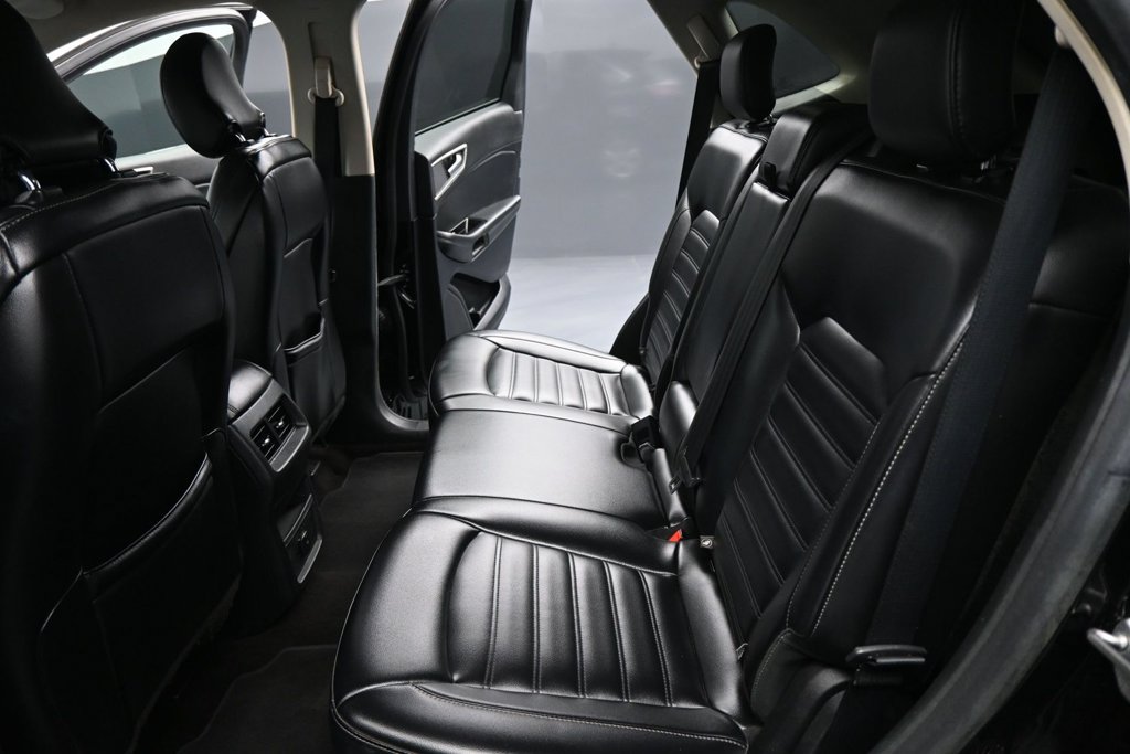Certified 2019 Ford Edge SEL w/ Equipment Group 201A AWD/4WD image 19