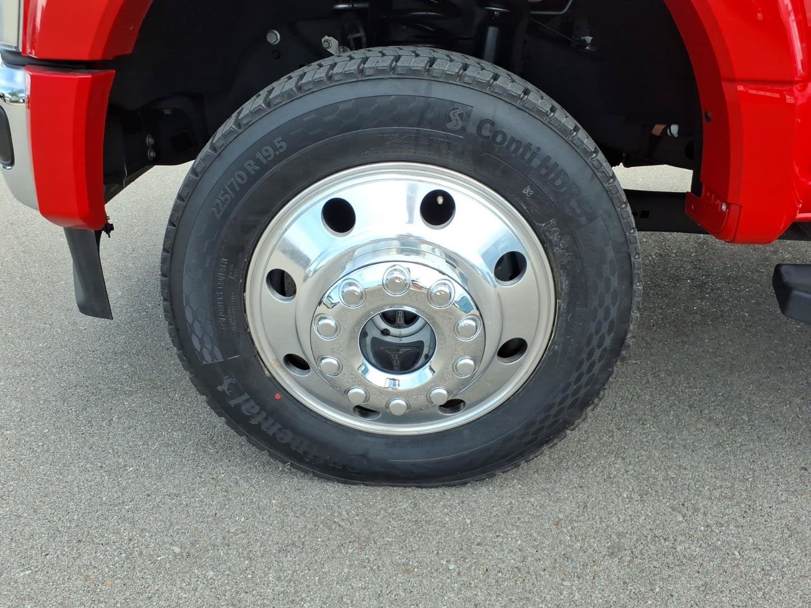 Certified 2025 Ford F450 Lariat w/ Chrome Package AWD/4WD image 9