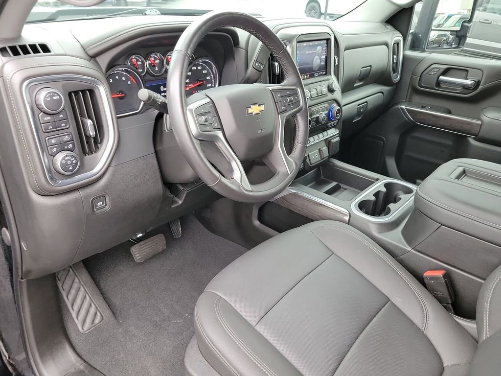 Used 2022 Chevrolet Silverado 2500 LTZ w/ LTZ Convenience Package AWD/4WD image 20
