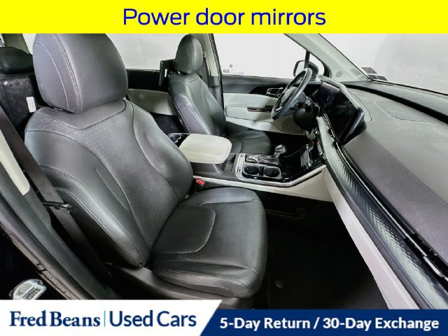 Used 2023 Kia Carnival SX Prestige FWD image 39