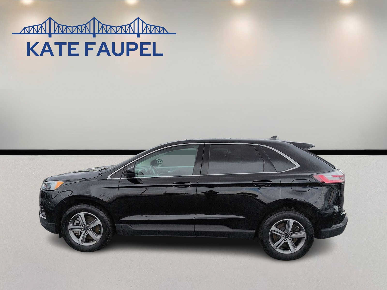 Certified 2024 Ford Edge SEL w/ Convenience Package AWD/4WD image 4