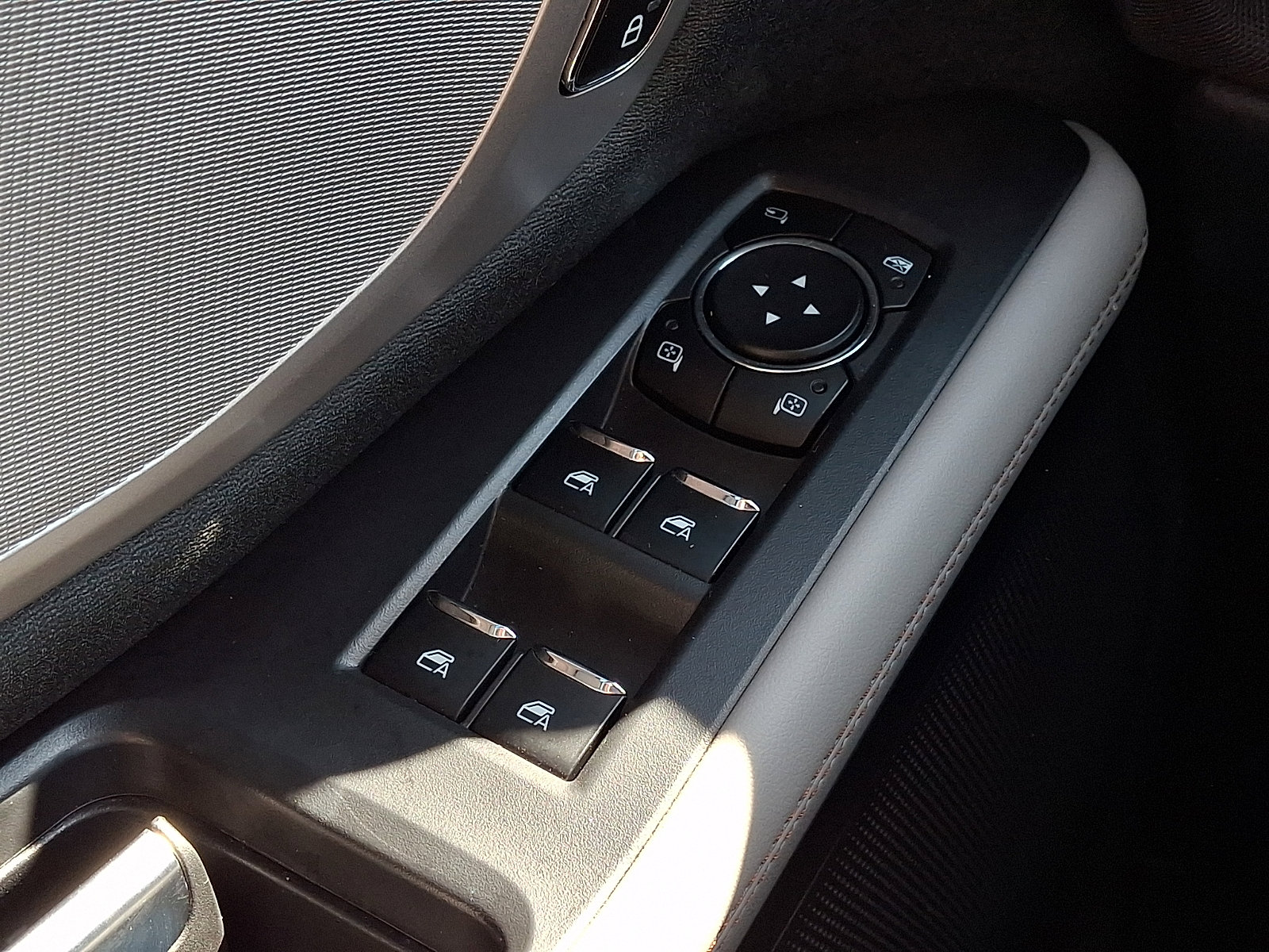 Certified 2025 Ford Expedition Max Active AWD/4WD image 29