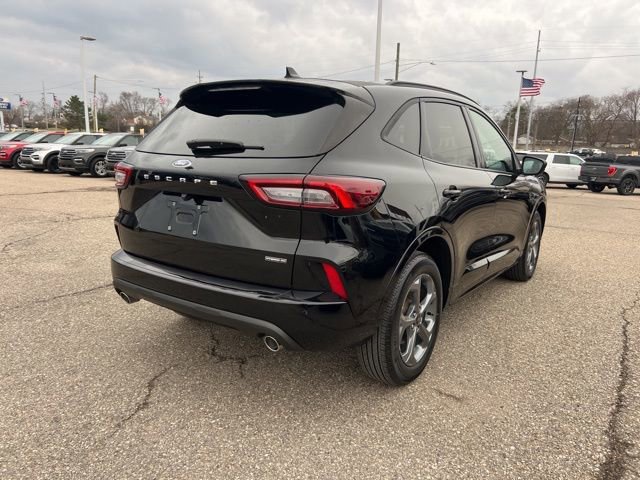 Certified 2023 Ford Escape ST-Line Select image 2