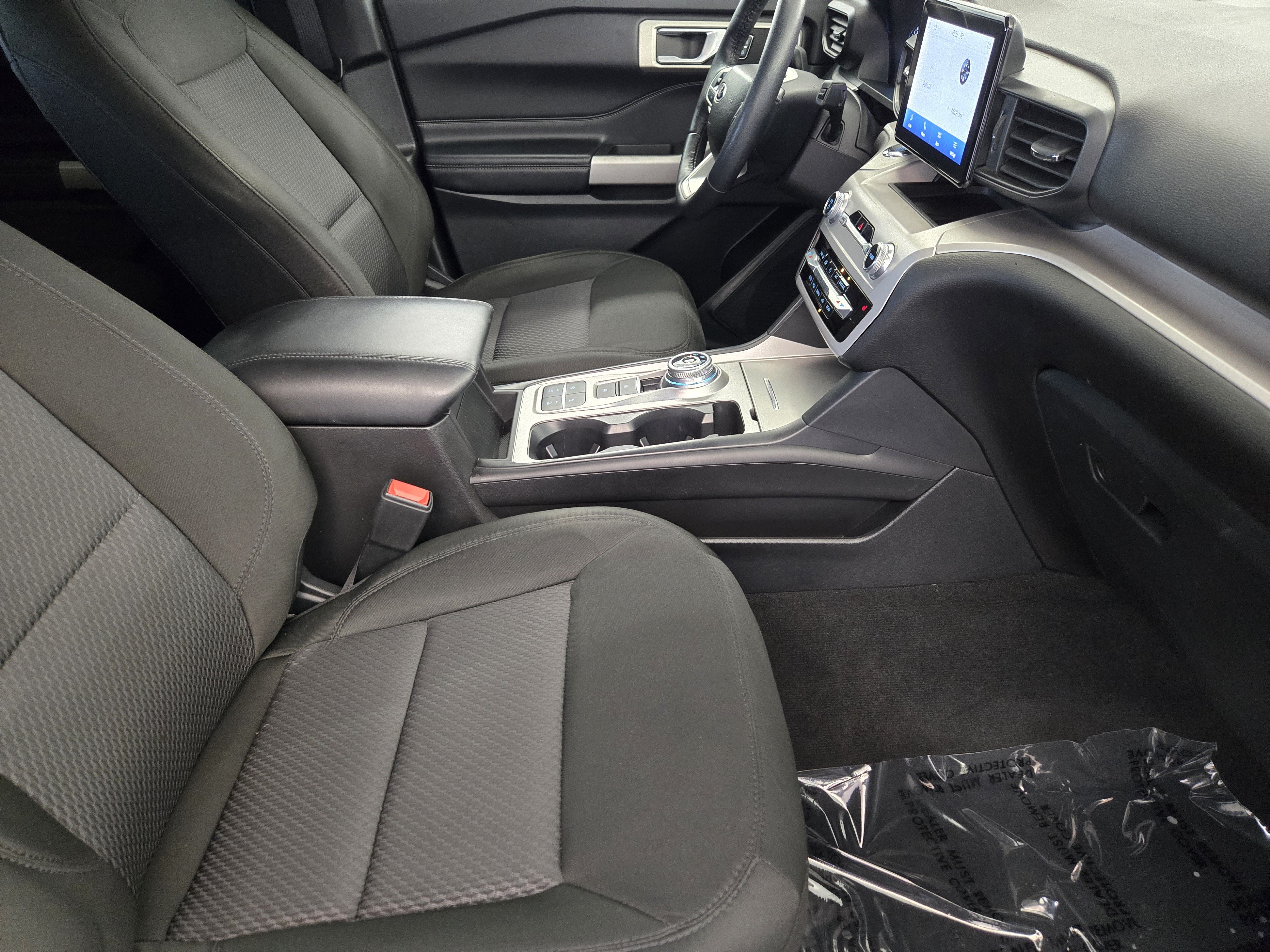 Certified 2023 Ford Explorer XLT RWD image 15