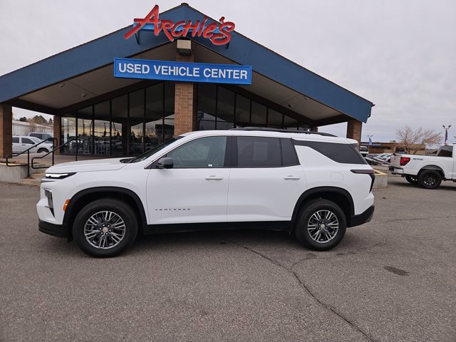 Used 2024 Chevrolet Traverse LT image 4