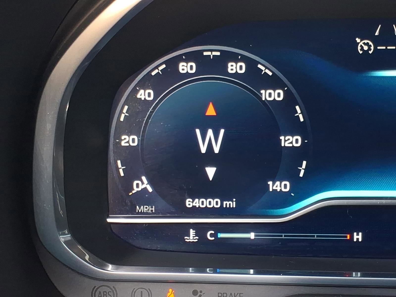 Used 2023 Chevrolet Tahoe Z71 w/ Luxury Package image 21