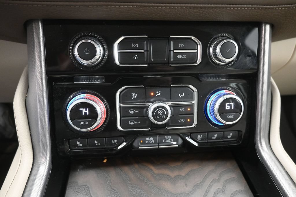 Used 2022 GMC Yukon XL Denali AWD/4WD image 27