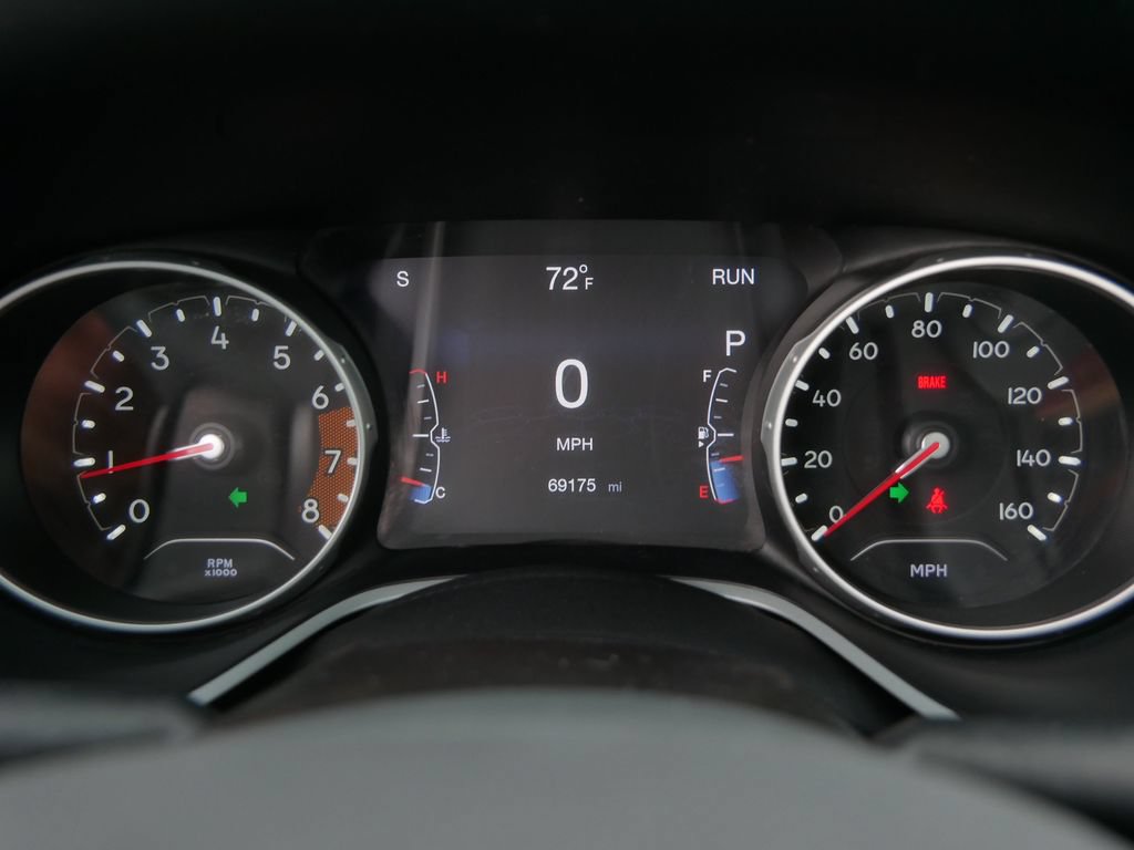 Used 2018 Jeep Compass Limited w/ Navigation Group AWD/4WD image 30