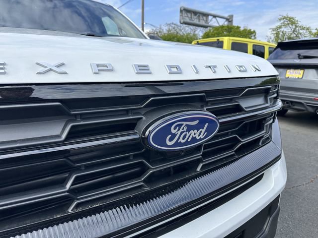 Certified 2025 Ford Expedition Active AWD/4WD image 11