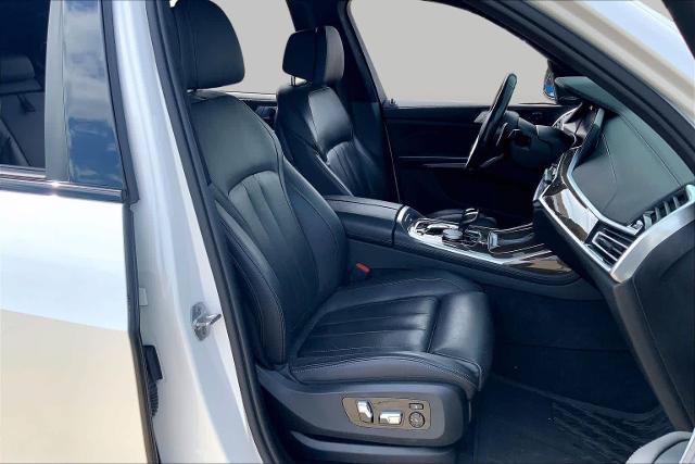Used 2020 BMW X7 xDrive40i w/ M Sport Package AWD/4WD image 9