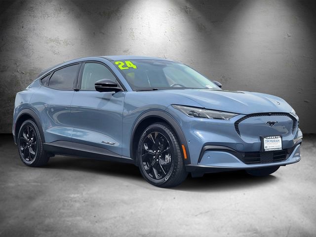 Certified 2025 Ford Mustang Mach-E Premium image 2