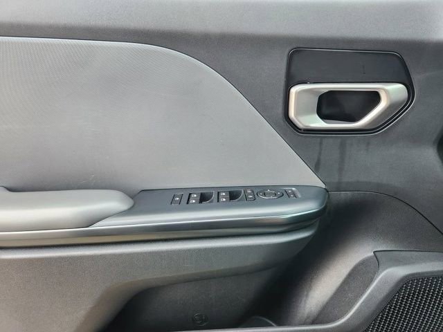 Used 2025 Kia K4 LXS image 21