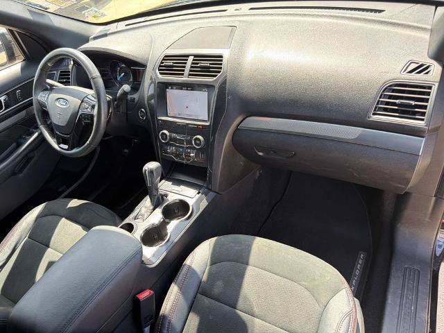 Certified 2019 Ford Explorer XLT w/ Equipment Group 202A FWD image 16