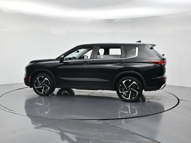 Used 2024 Mitsubishi Outlander SE AWD/4WD image 7