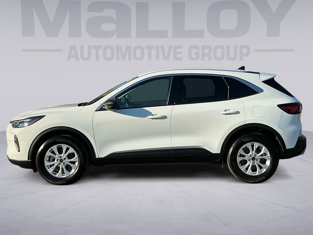 Certified 2023 Ford Escape Active AWD/4WD image 2