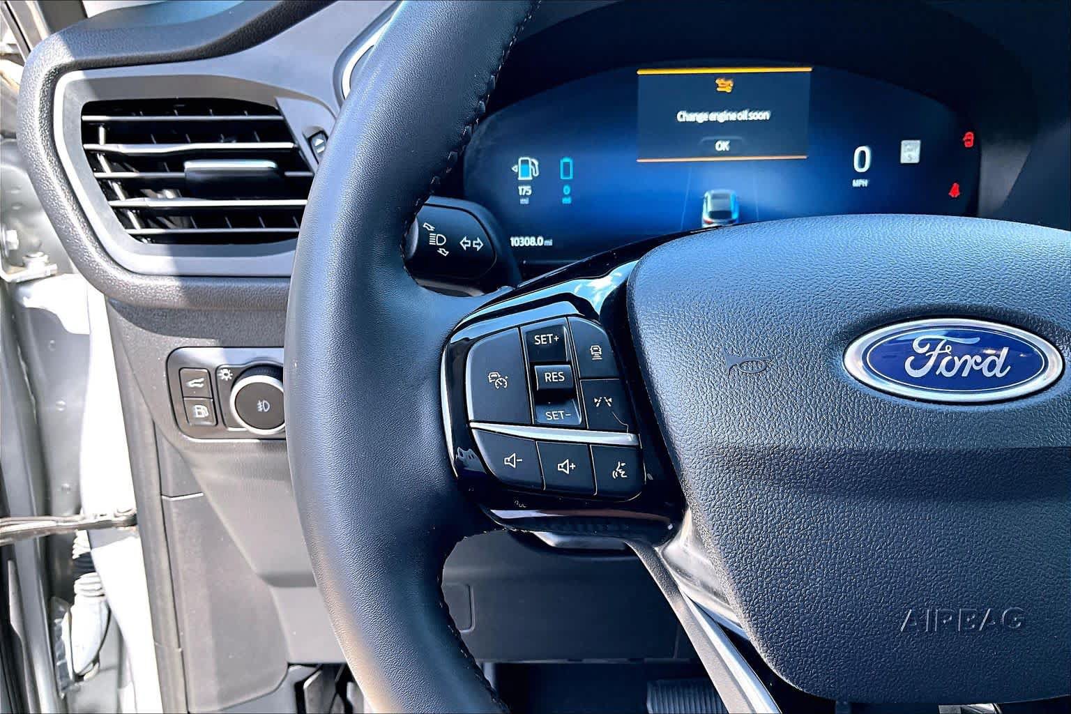 Certified 2023 Ford Escape SE w/ PHEV Premium Package FWD image 24