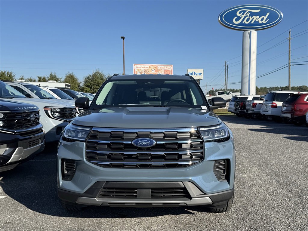 Certified 2025 Ford Explorer Active image 10