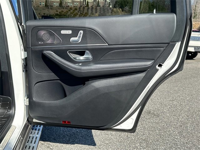 Used 2022 Mercedes-Benz GLS 450 4MATIC image 16