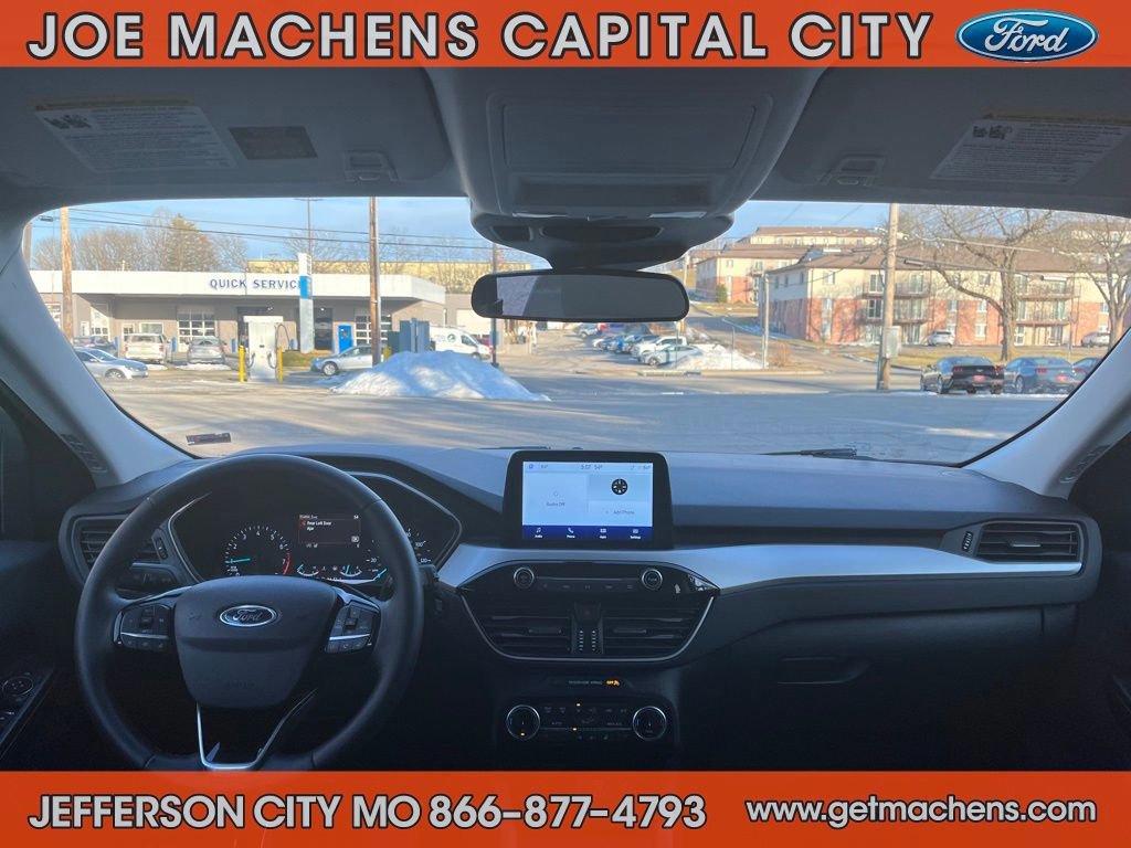 Certified 2022 Ford Escape SE w/ Convenience Package image 12