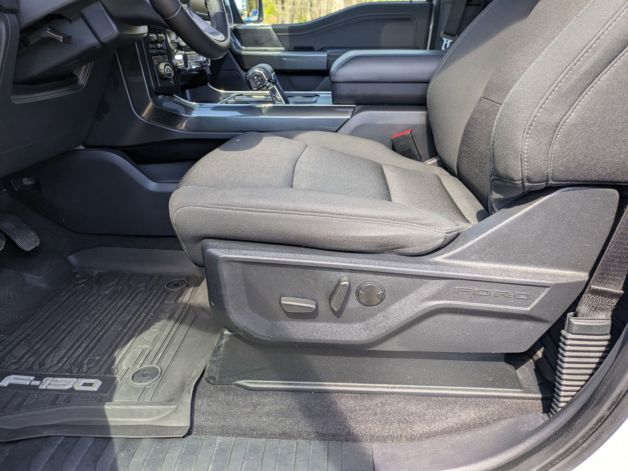 Certified 2023 Ford F150 XLT w/ Equipment Group 302A High image 12