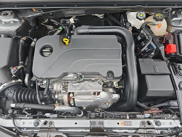 Used 2025 Chevrolet Malibu LT FWD image 32
