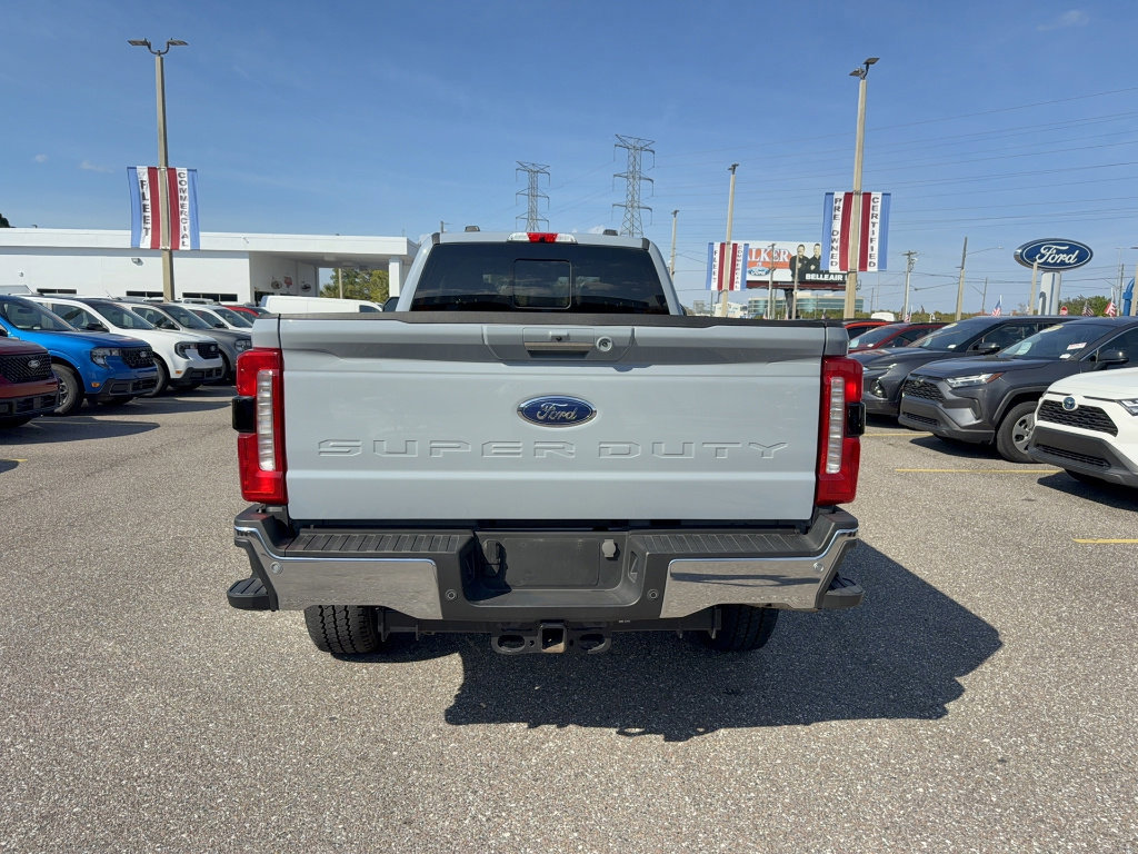Certified 2024 Ford F350 Lariat w/ Lariat Ultimate Package AWD/4WD image 3