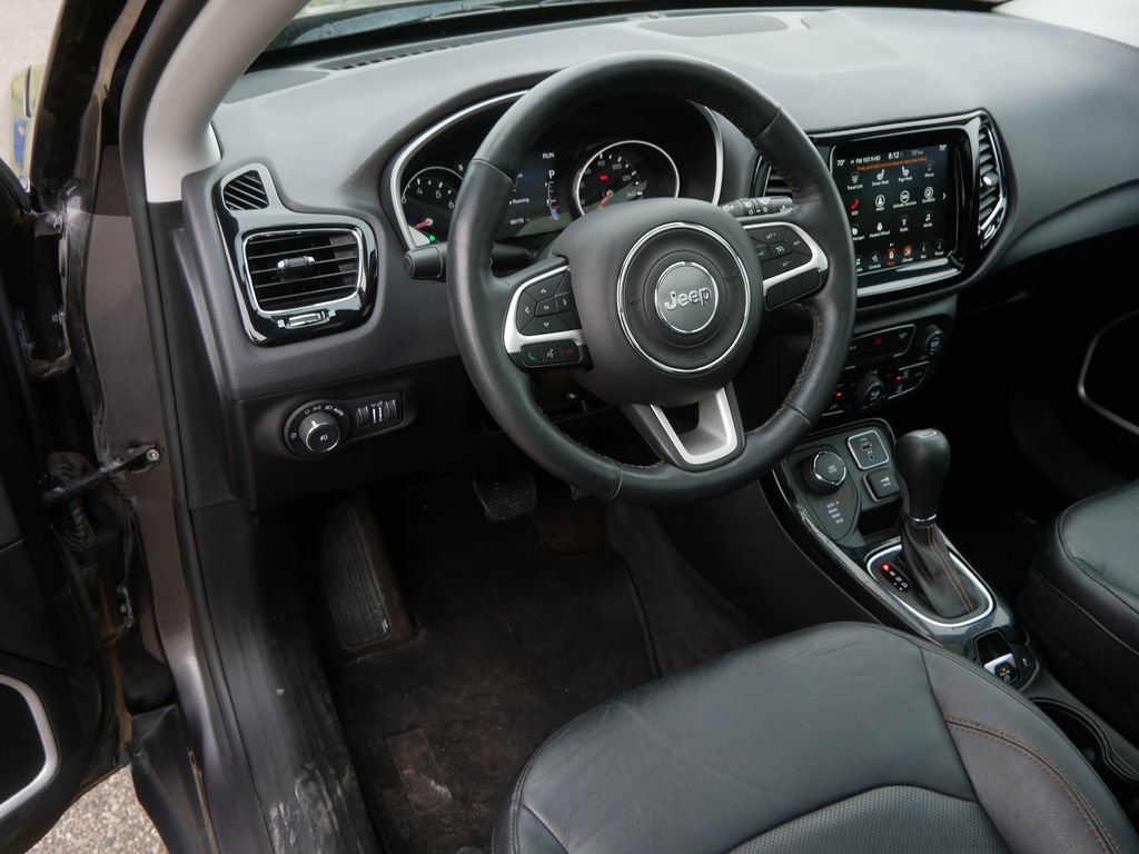 Used 2018 Jeep Compass Limited w/ Navigation Group AWD/4WD image 13