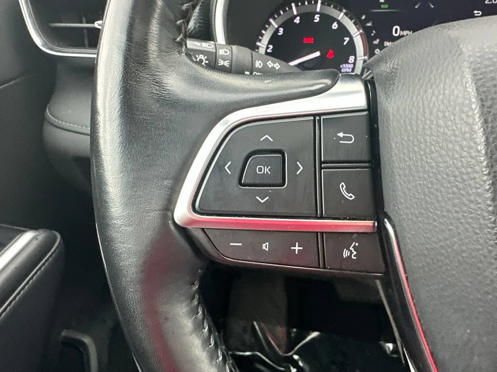 Used 2021 Toyota Highlander XSE AWD/4WD image 41