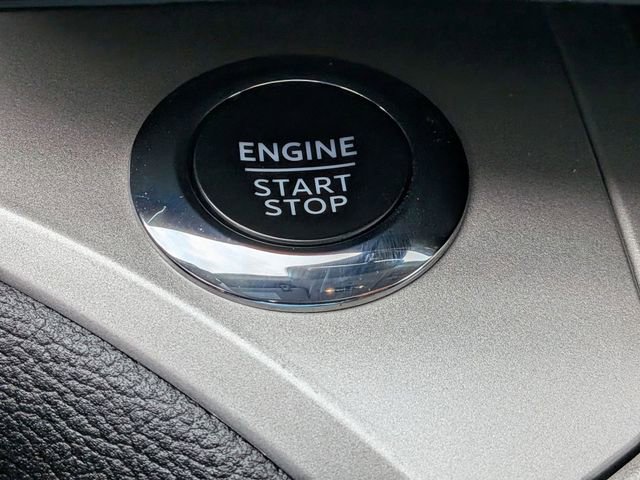Certified 2023 Ford Explorer XLT w/ Equipment Group 202A AWD/4WD image 22